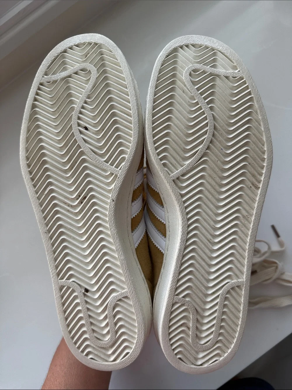 adidas low top